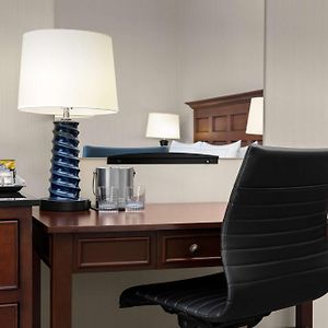 King Room Accessible Tub Mobility Hearing Access or Non-Smoking